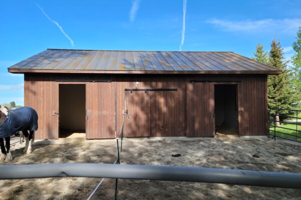 Manhattan Horse Barn, a quaint barn for four legged friends 